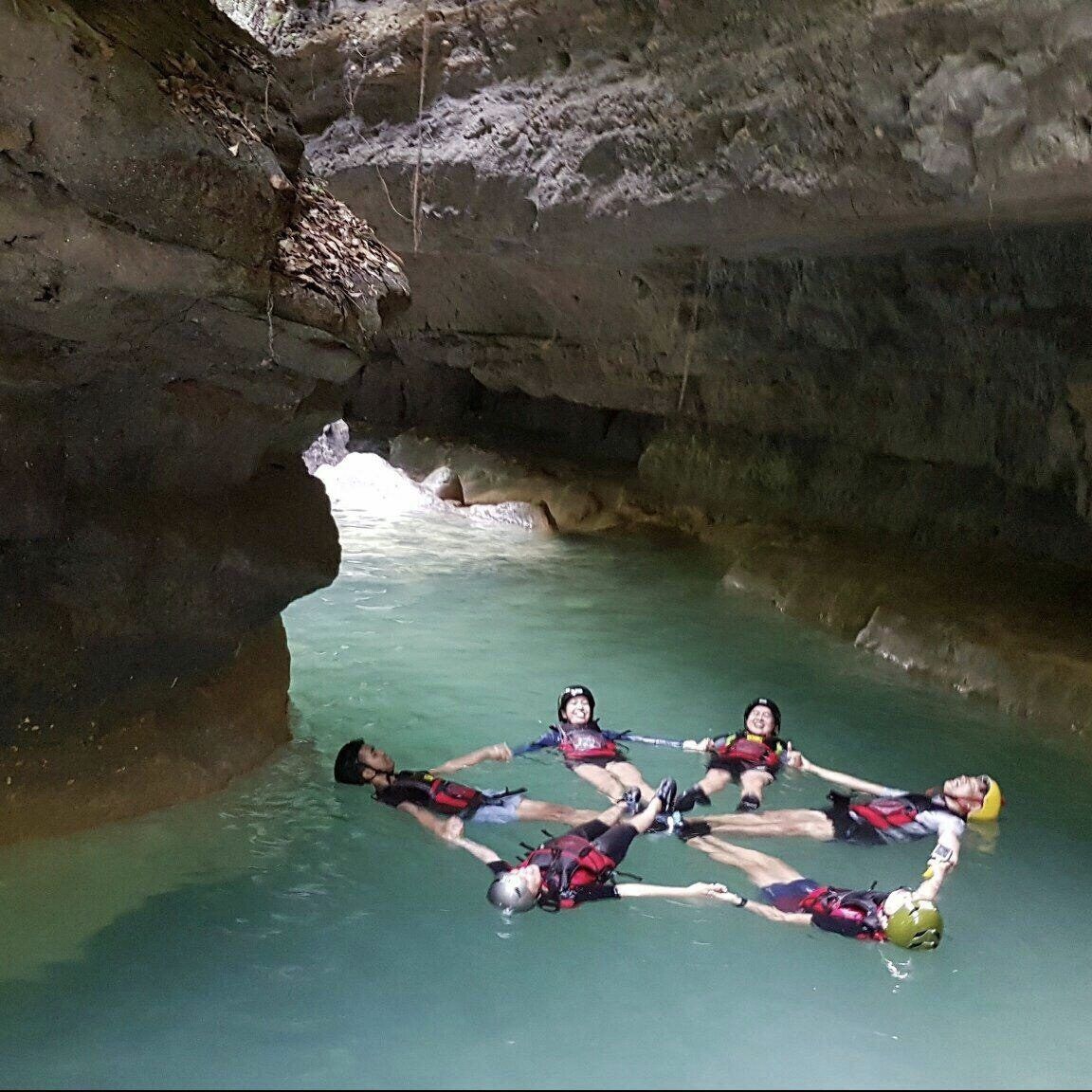 Kawasan Falls Canyoneering