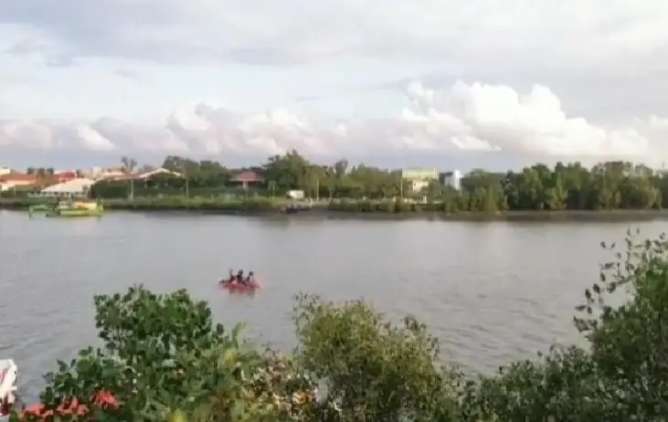 The Iloilo River Esplanade
