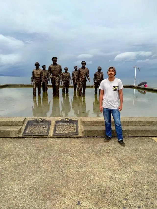 The MacArthur Landing Memorial