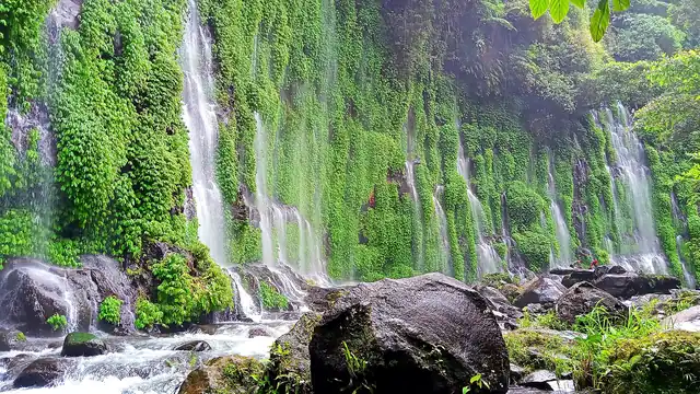 The curtain of Asik-Asik Falls, Alamada, Cotabato