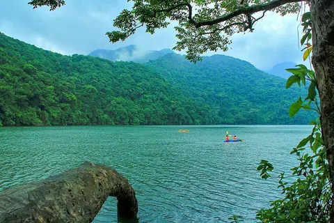 Kayaks on Bulusan Lake inside the natural park